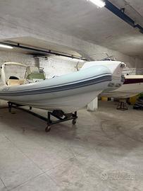 gommone sacs 680