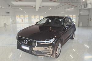 VOLVO XC60 B4 D AWD AUTOMATICO MOMENTUM PRO SUV