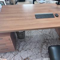 Mobili per ufficio: scrivania + madia +cassett
