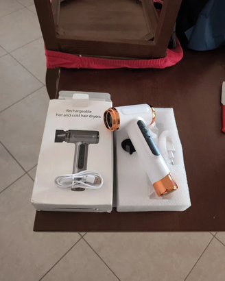 Asciugacapelli portatile ricaricabile nuovo!