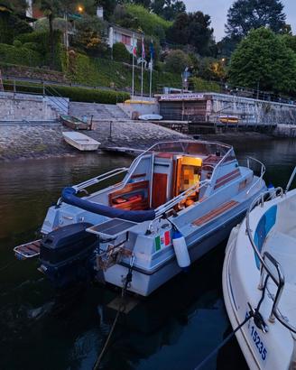 Barca Pilotina con fuoribordo 25hp 