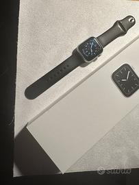 APPLE WATCH SERIE 5 - 40 mm. ALLUMINIUM