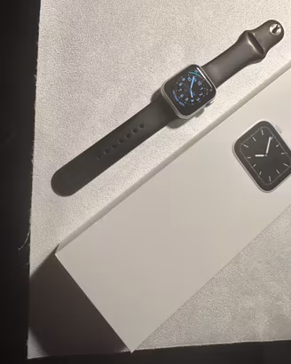 APPLE WATCH SERIE 5 - 40 mm. ALLUMINIUM