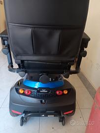 Motoretta elettrica per iinvalidi