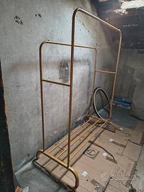 Rastrelliera con doppio supporto  a due altezze