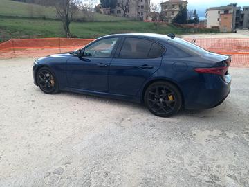 Alfa Romeo Giulia Veloce 210 cv Q4