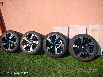 Cerchi in lega originali Honda Civic con gomme 