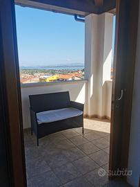 Casa con terrazza e parcheggio e vista mare