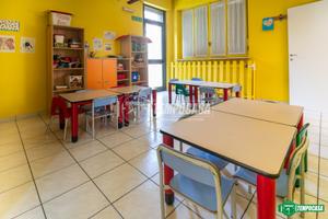 ASILO A REDDITO CON GIARDINO E BOX