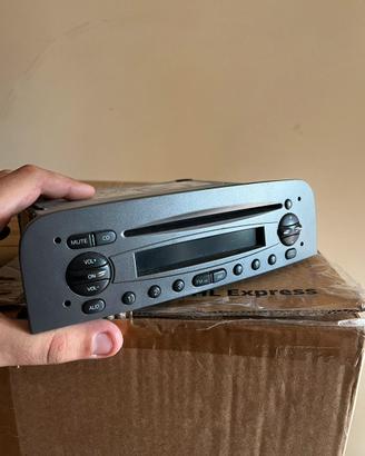 Autoradio originale alfa 147 blackline