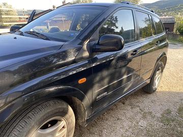 suv ssanyong