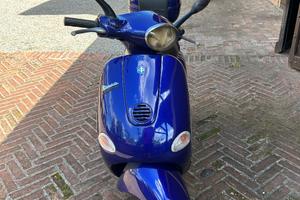 Vespa 150 ET4 1999