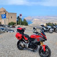 BMW F 900 XR