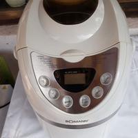 macchina impastatrice e cottura Bomann 40 euro