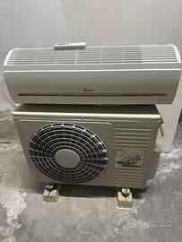 Condizionatore Riello inverter con telecomando