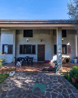 Palestrina: villa unifamiliare su due livelli