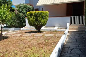 Villetta immersa nel verde a Montalto Marina