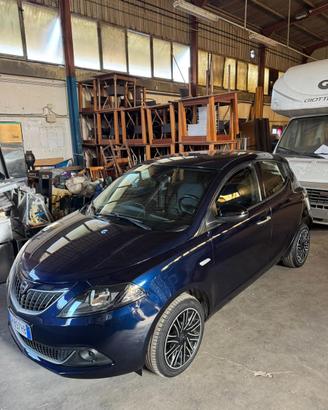 Lancia Ypsilon 1.0 Hybrid 70 CV – Feb. 2022