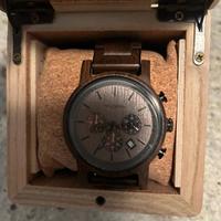 Orologio da uomo in legno