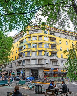 Attività / Licenza di 60 m² con 2 locali a Milano