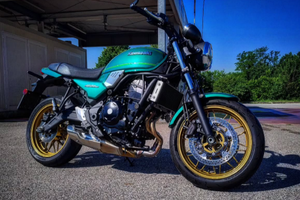 Kawasaki Z650RS pari al nuovo