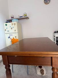 Tavolo in legno