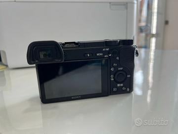 Sony Alpha 6300 mirrorless + obiettivo 18/200
