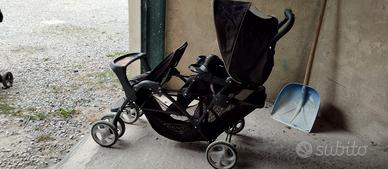 passeggino fratellare