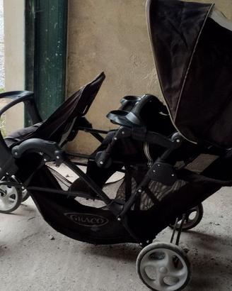 passeggino fratellare
