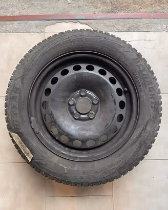 4 pneumatici invernali +cerchi in ferro 15" Polo