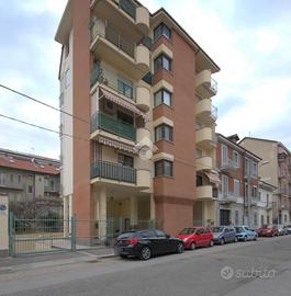 4 LOCALI A TORINO