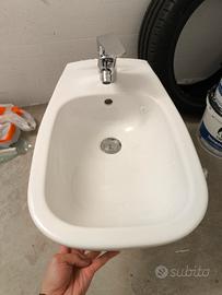 Bidet Duravit con miscelatore AQA