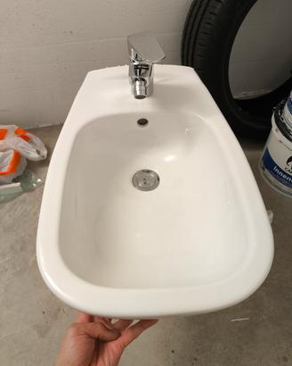 Bidet Duravit con miscelatore AQA