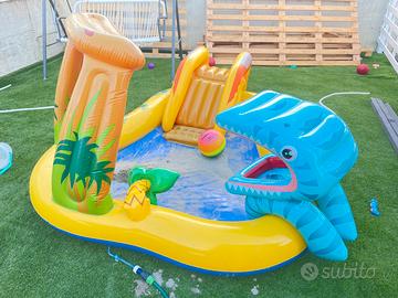 Piscina parco acquatico bambini