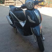 Piaggio Beverly 300