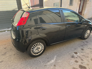 Auto Grande Punto per conto di un amico