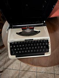 Macchina da scrivere Brother 210