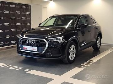 Audi Q3 35 TDI S tronic Business