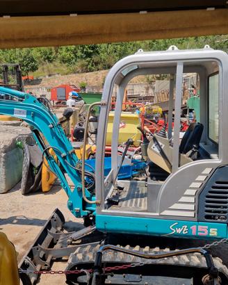 MINIESCAVATORE SUNWARD 15 QUINTALI