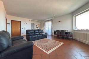 4 LOCALI A ATRI