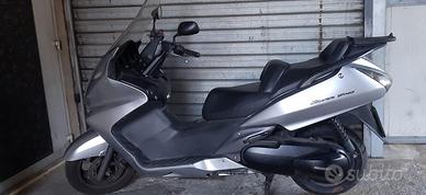 Honda Silver Wing 400