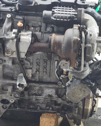 MOTORE SEMICOMPLETO USATO PEUGEOT 3008 Serie DV6C
