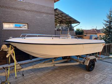 Barca open 4.80 autosvuotante