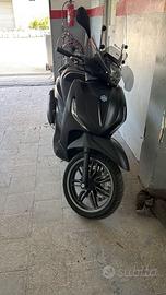 Beverly 300