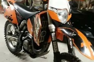 Moto tenuta maniacale