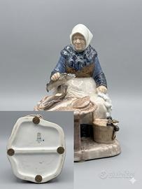 Statuina Bing & Grøndahl – La Venditrice di Pesce