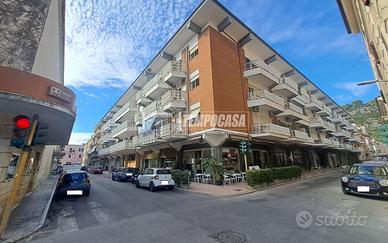 Appartamento centralissimo e vicino al mare
