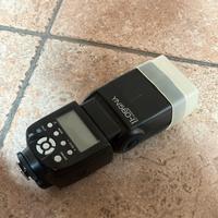Yongnuo 560 II con diffusore