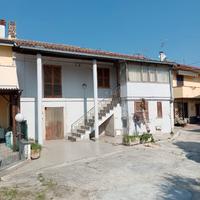 Porzione di bifamiliare da ristrutturare