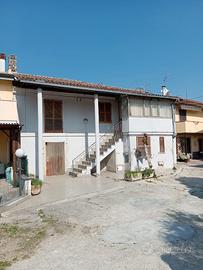 Porzione di bifamiliare da ristrutturare